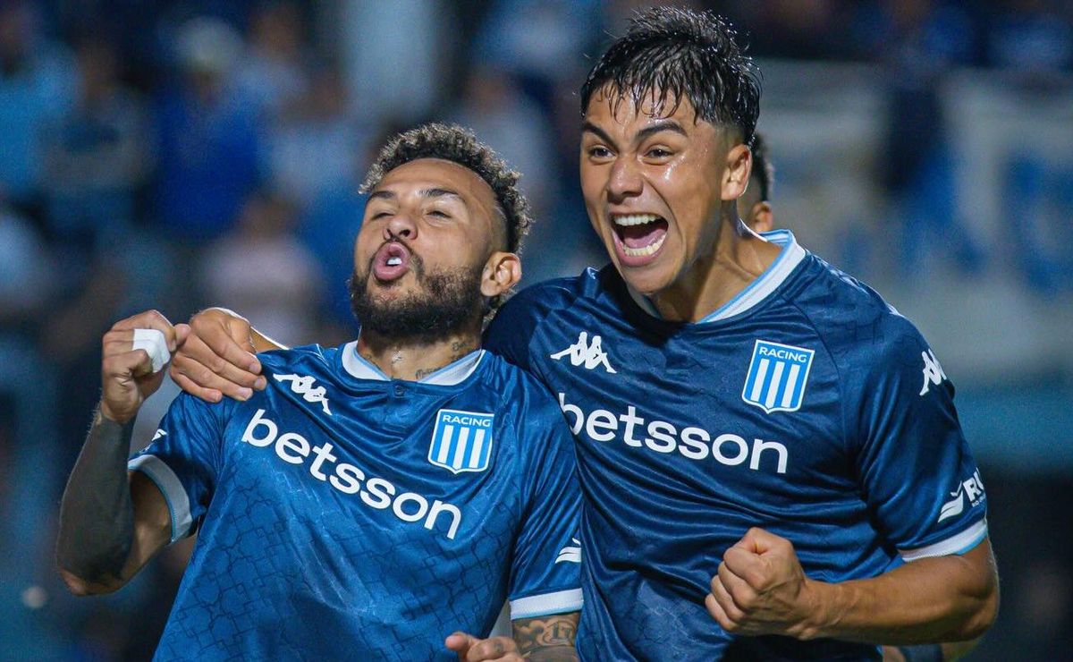 Damián Pizarro se acerca al sueño del título en Argentina: Racing elimina al vigente campeón en playoffs