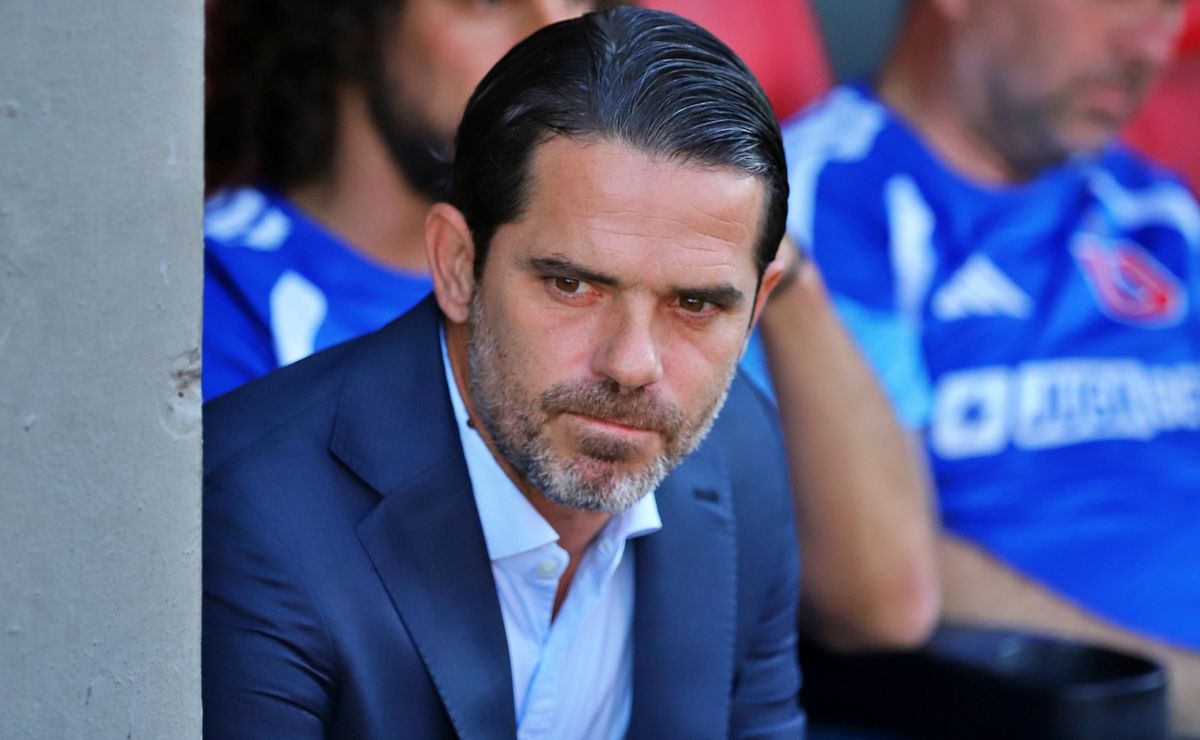 Fernando Gago aumentará en la U su preocupante registro de títulos como técnico