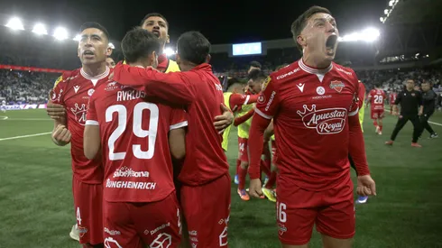 Ñublense le hizo la cruz a Católica sobre el final.