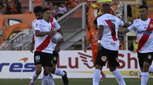 Curicó será local ante San Marcos de Arica.