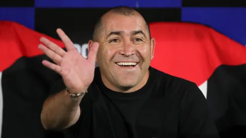 Muñoz viene de dejar la banca de Palestino tras un mal inicio de año.