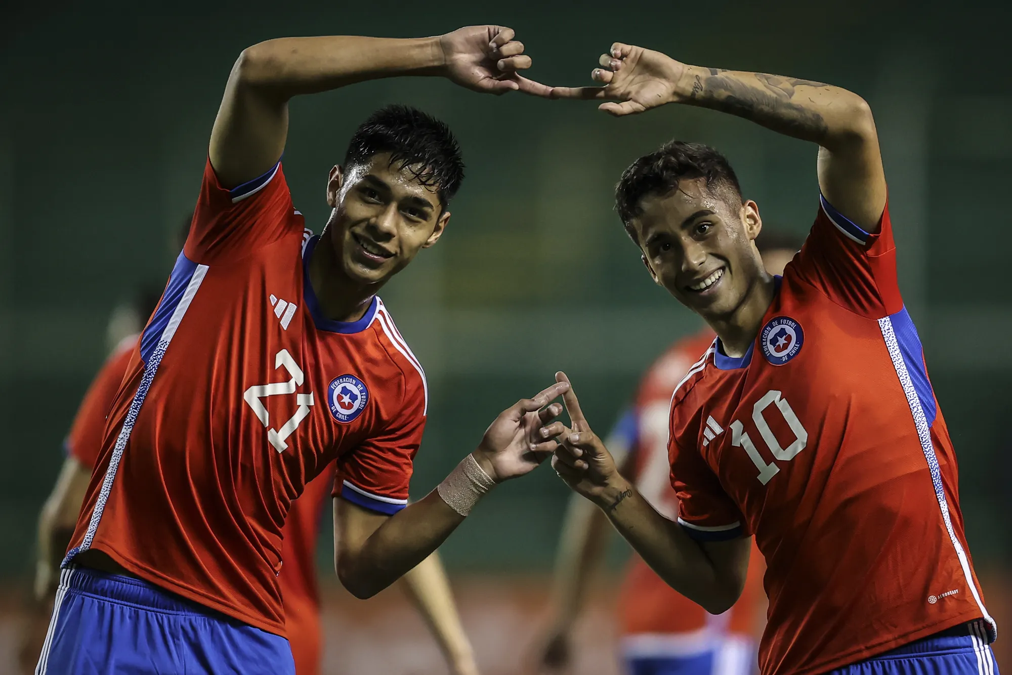 Osorio y Assadi, socios y amigos formados en la U y la selección chilena. (Foto: La Roja)