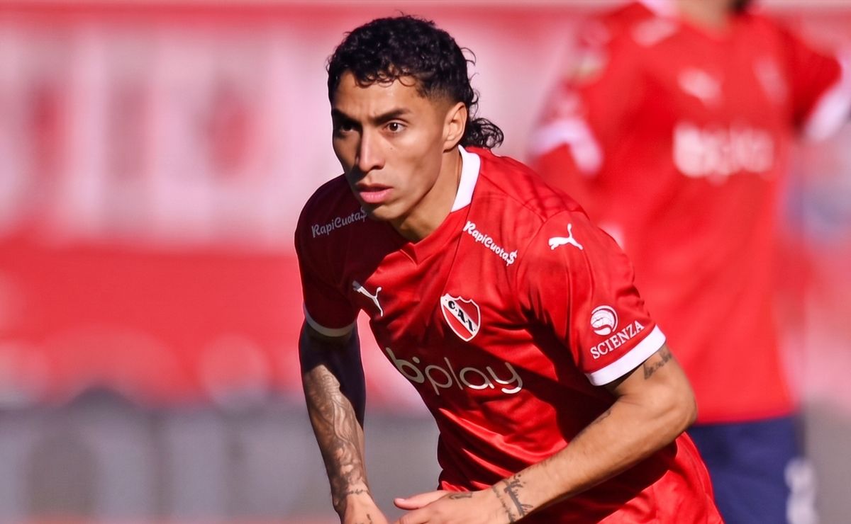 ¿Merece ser fichado por Colo Colo? Los discretos números de Luciano Cabral en este 2026