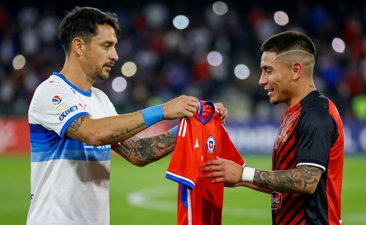 “A Zampedri lo llamaron casi con 40”: Históricos de la Roja exigen oportunidad para Daniel Castro