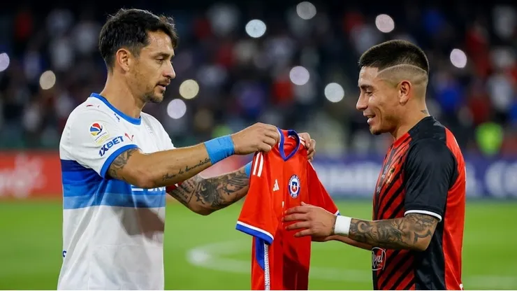 Tal como ocurrió con Zampedri: Históricos de la Roja piden oportunidad para "Popin" Castro