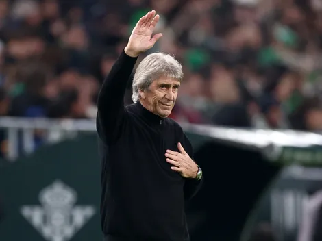 Pellegrini ovacionado en Betis tras clasificar a la Champions