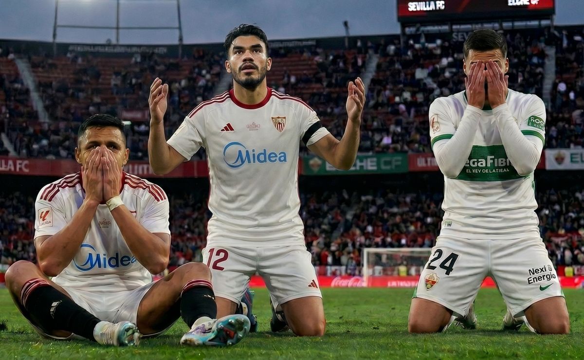 Una locura con tres chilenos involucrados: La tabla dice que hasta 13 equipos pueden descender en LaLiga 2025/26 de España
