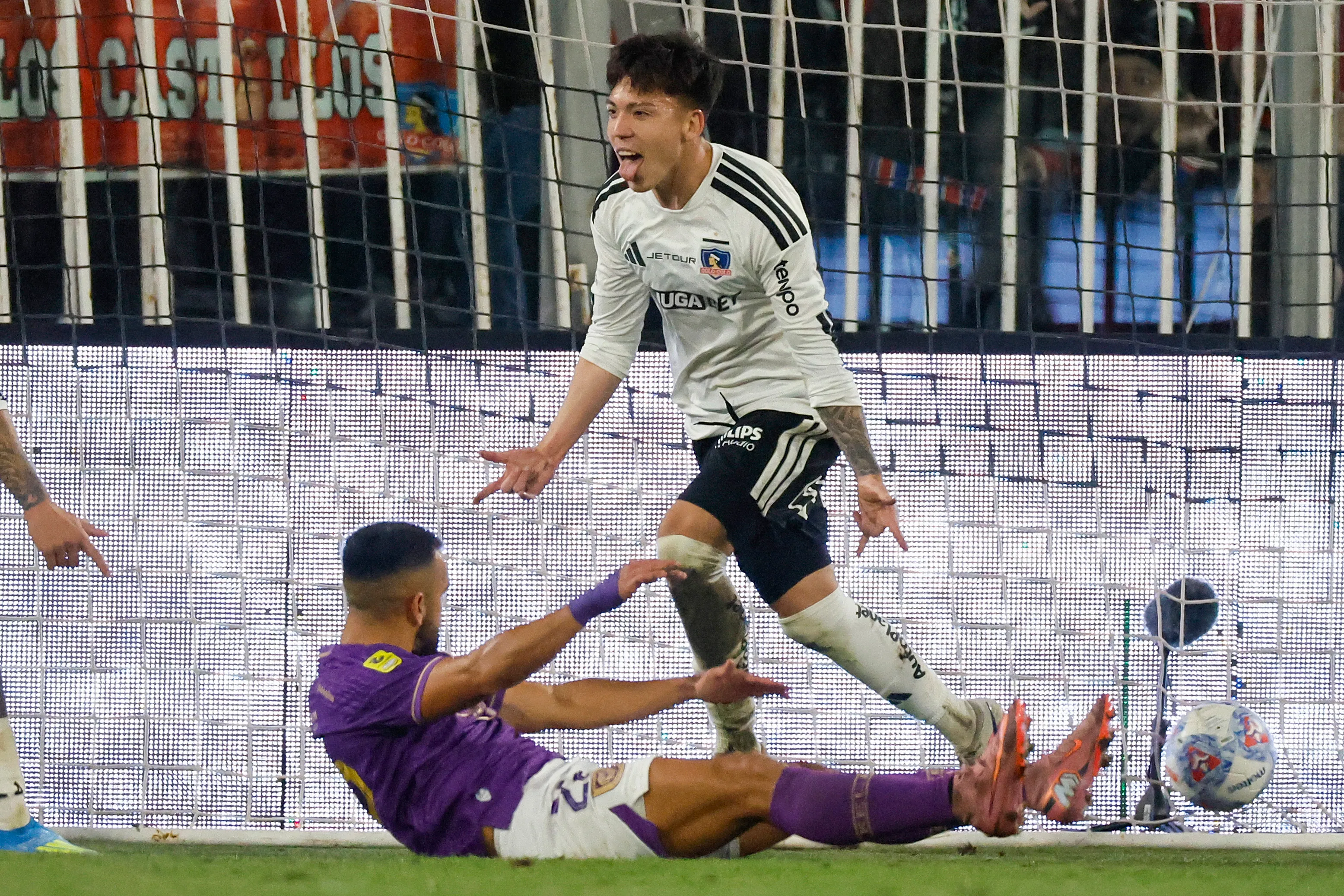 Colo Colo irá con una formación con un promedio de edad de 23 años a buscar la clasificación en la Copa de la Liga. Foto: Photosport.