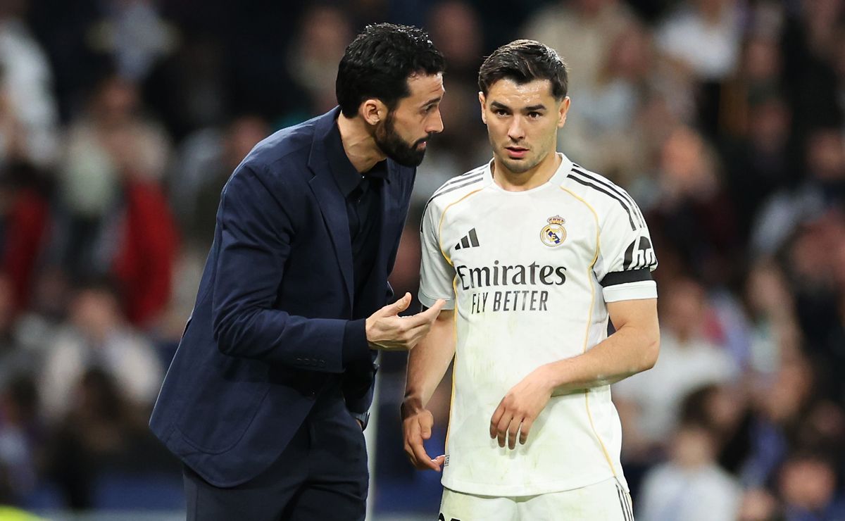 Arbeloa se cuadra con polémica de Florentino Pérez: DT también cree que le robaron al Real Madrid