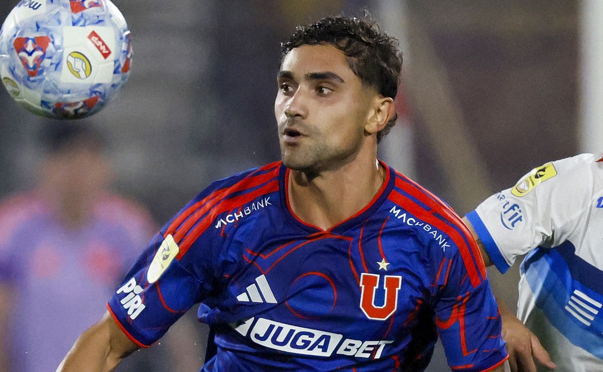 Nicolás Ramírez le da mala noticia a U de Chile: le faltan semanas para recuperarse de su lesión