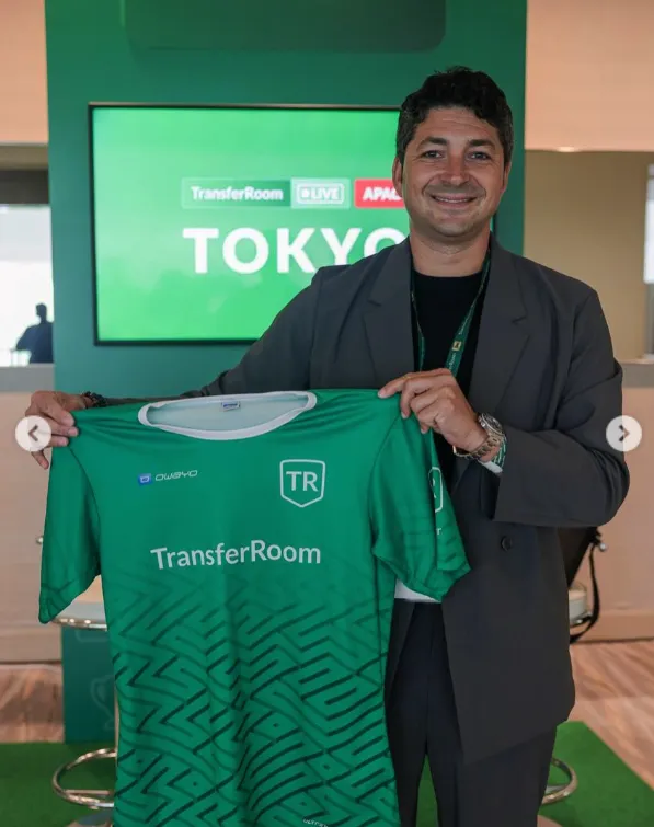 Agustín Lorenzetti representó a UdeC en el TransferRoom realizado en Japón. (Foto: Instagram).