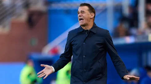 Luis García Plaza hizo una peculiar petición a la hinchada sevillista.