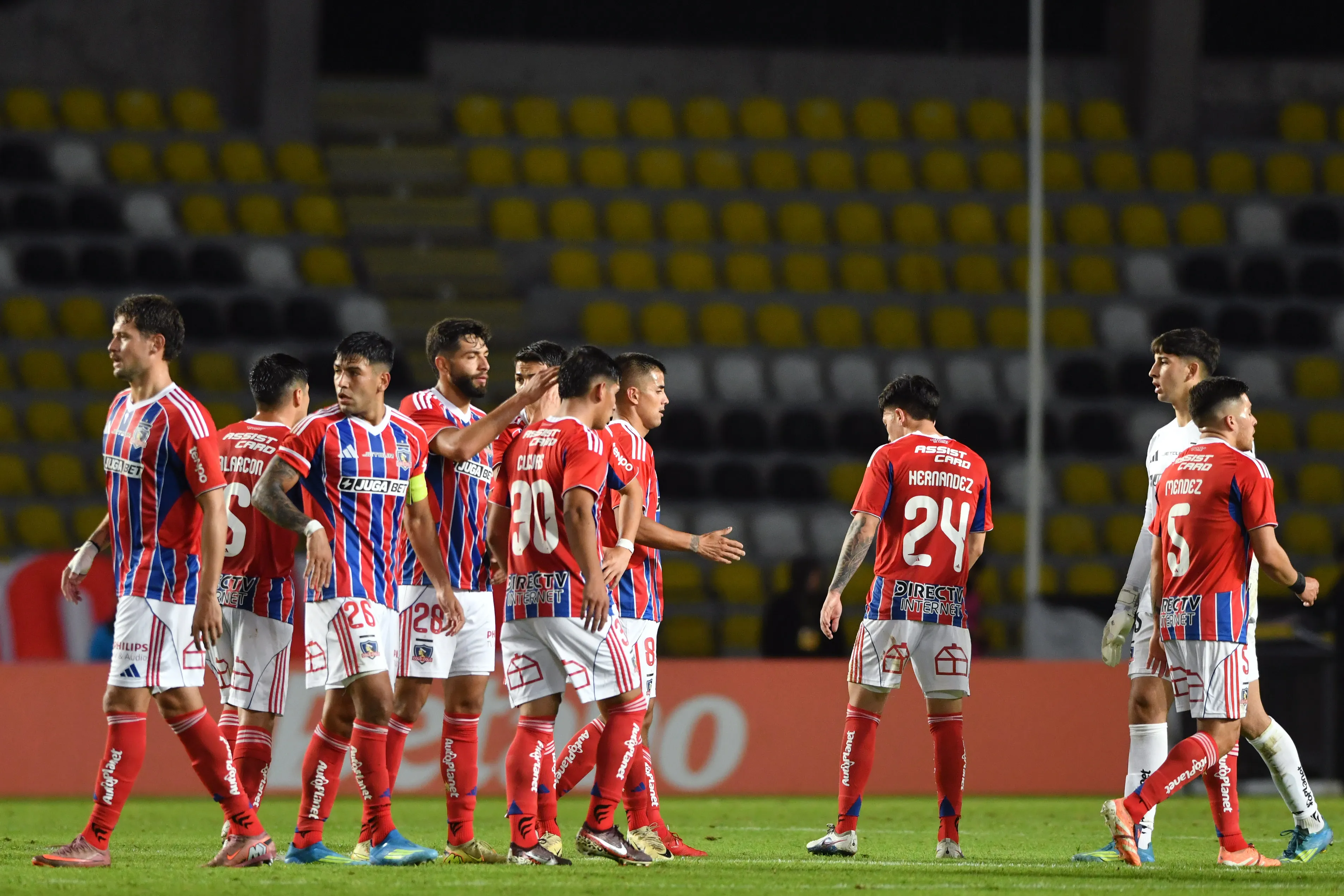 Colo Colo sufrió una dolorosa caída en la Copa de la Liga | Photosport