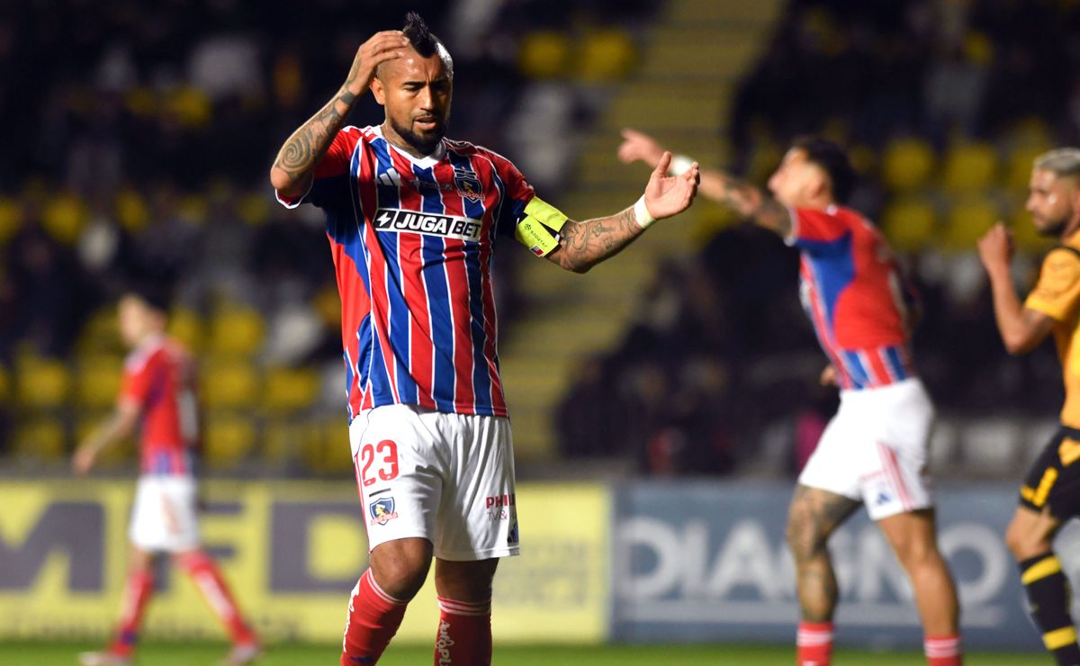 El duro análisis sobre Vidal tras feo revés de Colo Colo: “Le pedimos mucho a alguien que entregó todo”