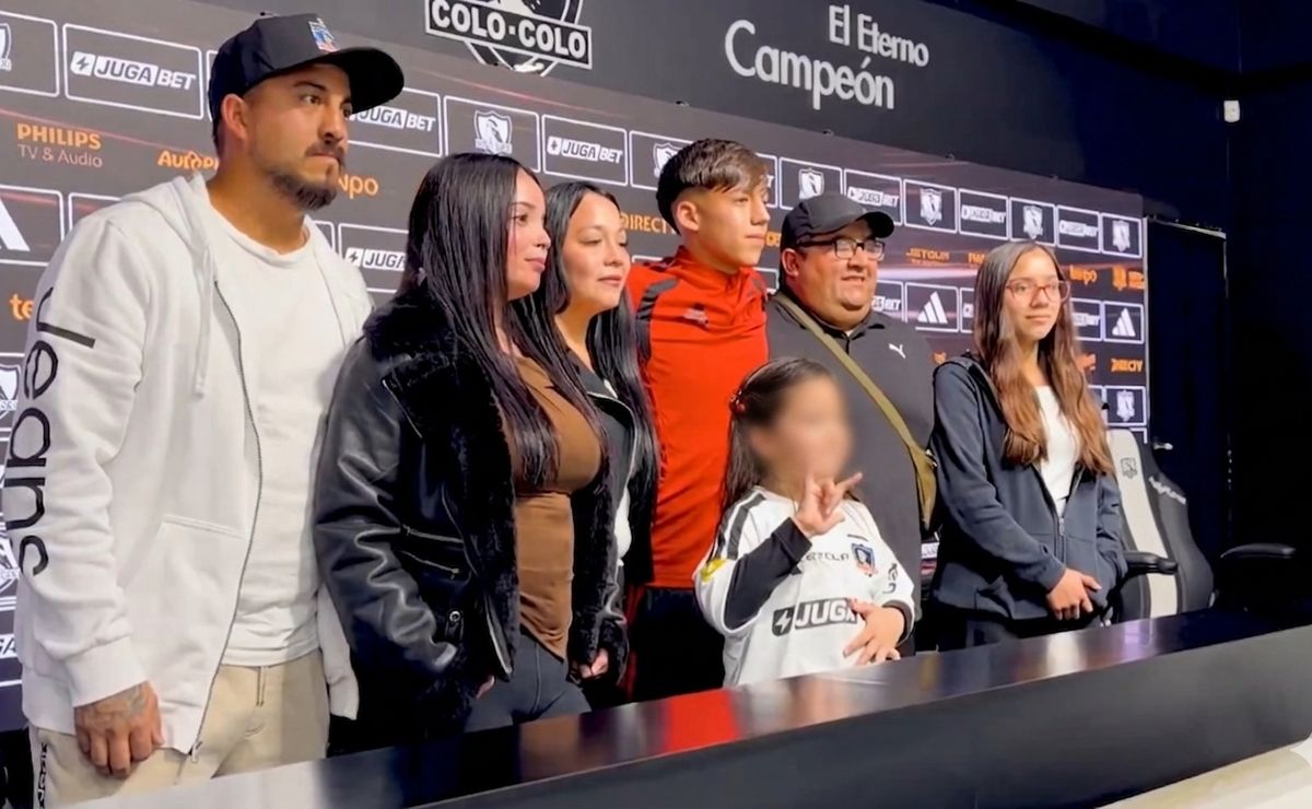 Mamá de Catalán emociona a Colo Colo: “Era su sueño, nosotros ayudamos de atrás”