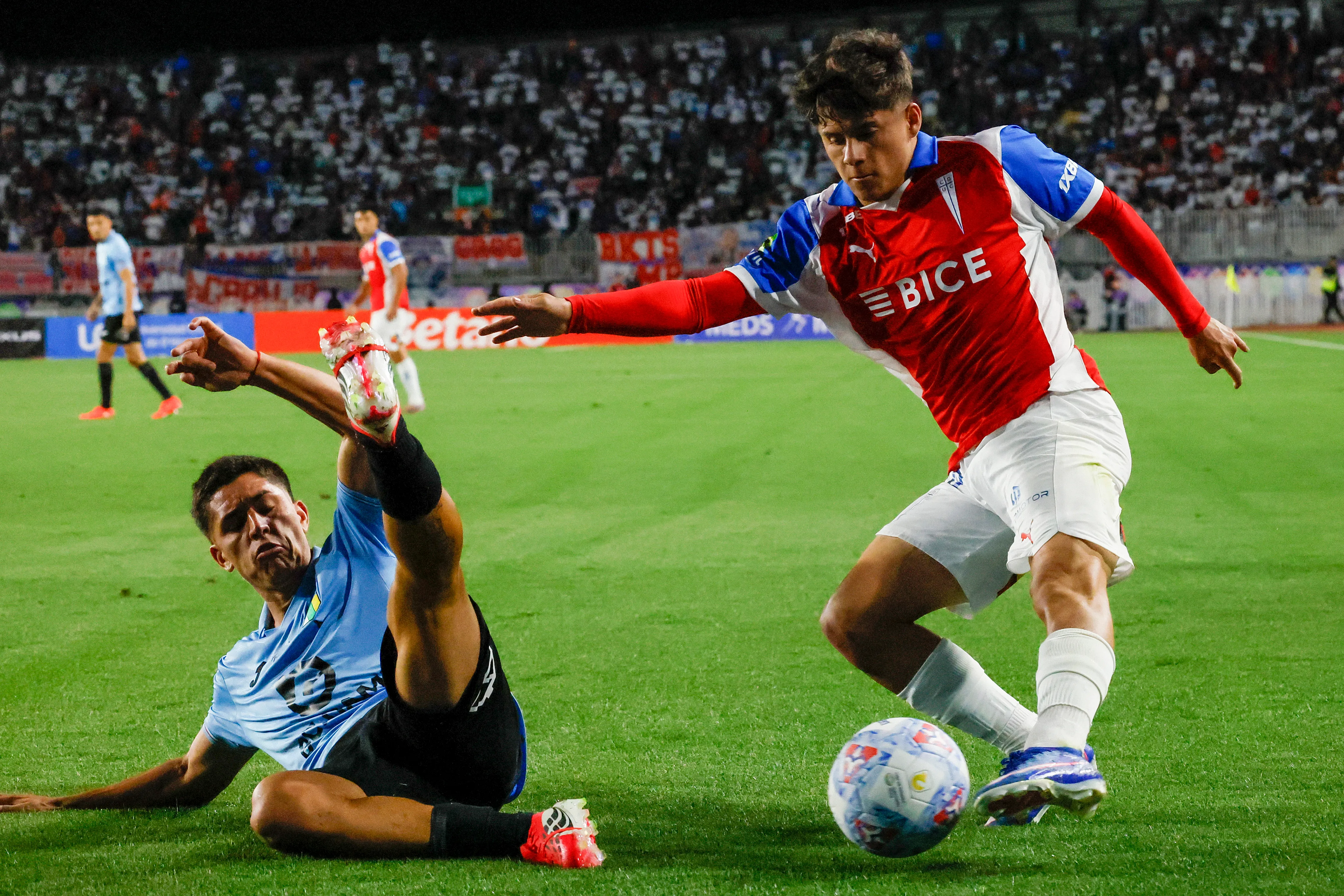 El jugador regresó a la proyección y revelan los motivos que lo alejan del primer equipo/Photosport