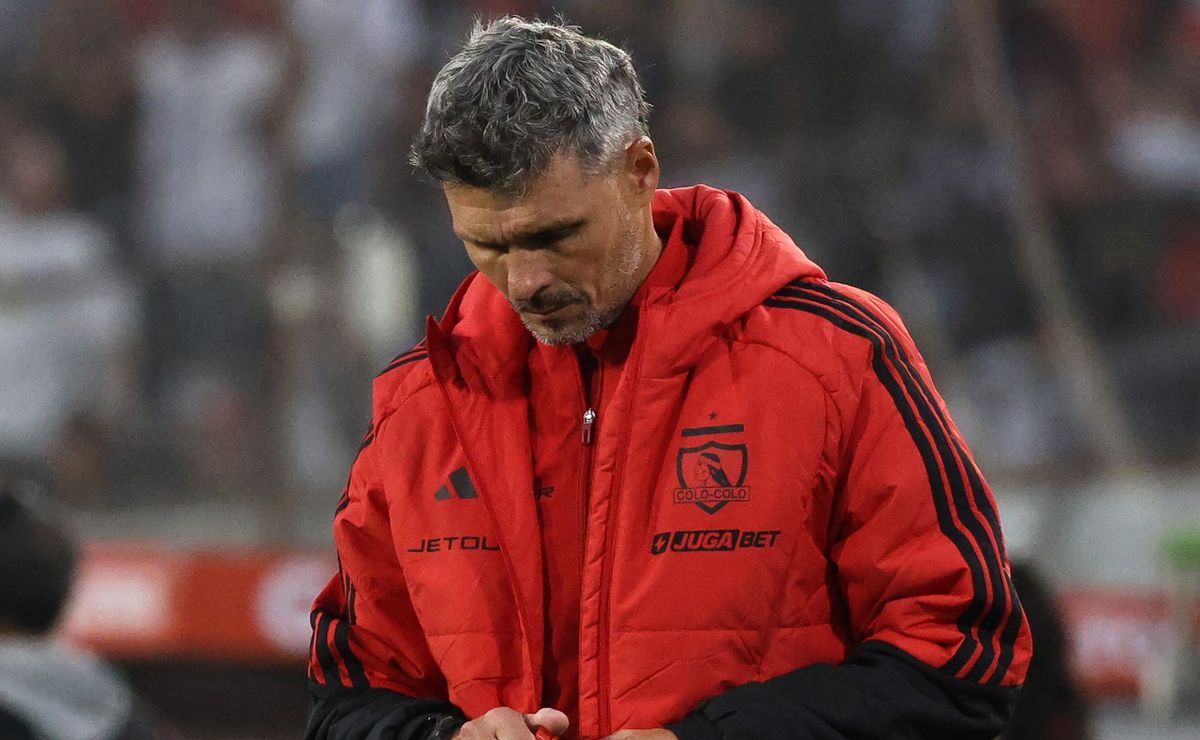 Patricio Yáñez cuestiona las declaraciones de Fernando Ortiz en Colo Colo: “Fue un partido malo”
