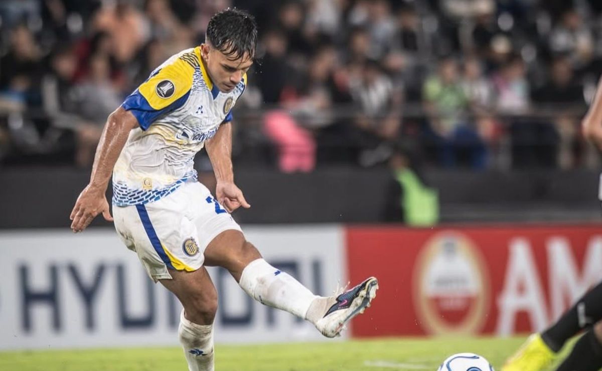 A lo Charles Aránguiz: compañeros bautizan como “Príncipe” a Vicho Pizarro en Rosario Central