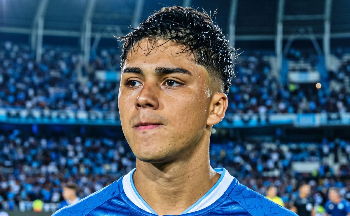 Leyenda de Racing aconseja a Damián Pizarro en medio de meses complejos: “No es un club fácil”