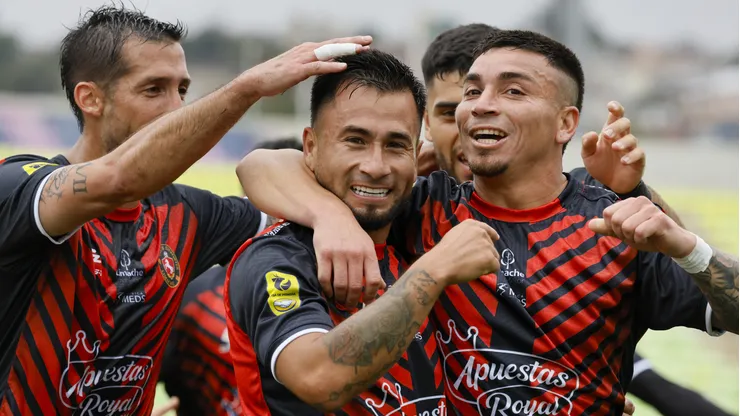 El tomatero va con todo con otro "calado" en ofensiva.