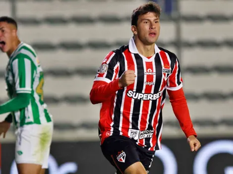 Terror en São Paulo: Gonzalo Tapia sufre apriete de la barra brava