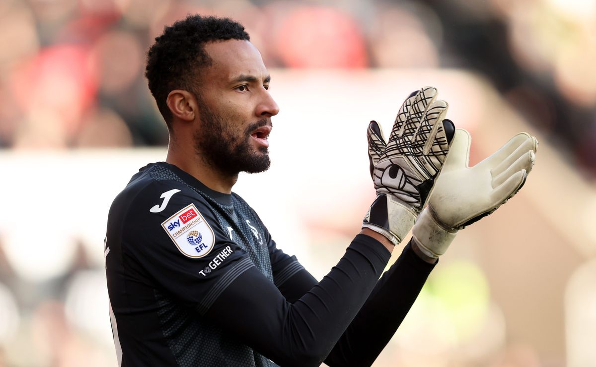 Swansea blinda a Lawrence Vigouroux tras exigente temporada en la Championship