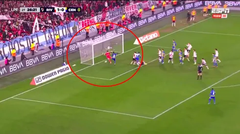 Pizarro tuvo en sus pies el gol para cambiar la semifinal ante River