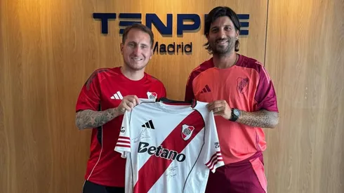 Bottinelli junto a Alejandro "Chori" Domínguez, ex jugador millonario.