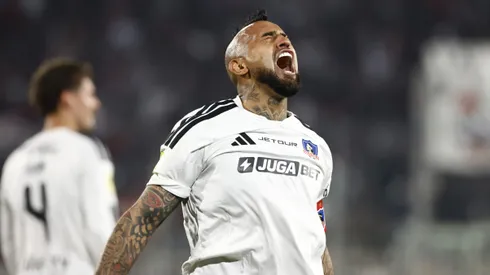 Arturo Vidal marcó un golazo en Colo Colo.