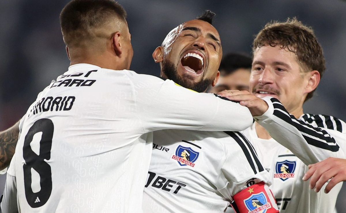 Arturo Vidal relaja a Colo Colo: se toma con humor su autogol y dice que su golazo fue a lo Lionel Messi
