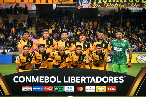 Coquimbo Unido puede sellar este martes su paso a octavos de Libertadores. (Foto: Alejandro Pizarro Ubilla/Photosport)
