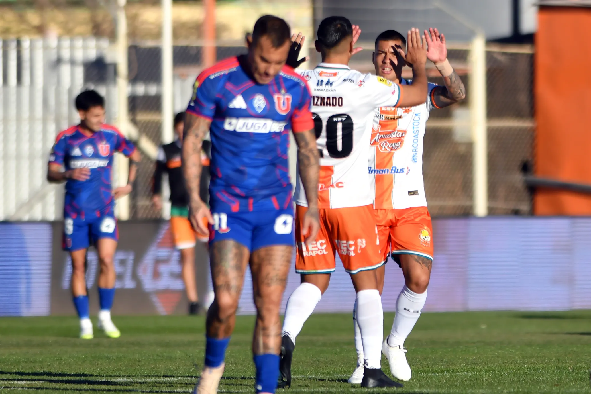 Eduardo Varga suma tres goles, es el que más ha marcado de los refuerzos estrellas. Foto: Alejandro Pizarro Ubilla/Photosport