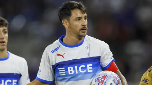 Fernando Zampedri ya tiene máscara para jugar en U. Católica