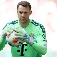 Oliver Kahn aviva la gigantesca polémica en Alemania con Manuel Neuer