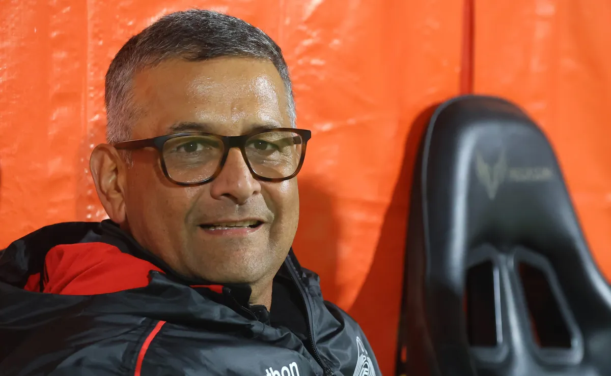 Ronald Fuentes elogia a U. Española tras victoria consecutiva