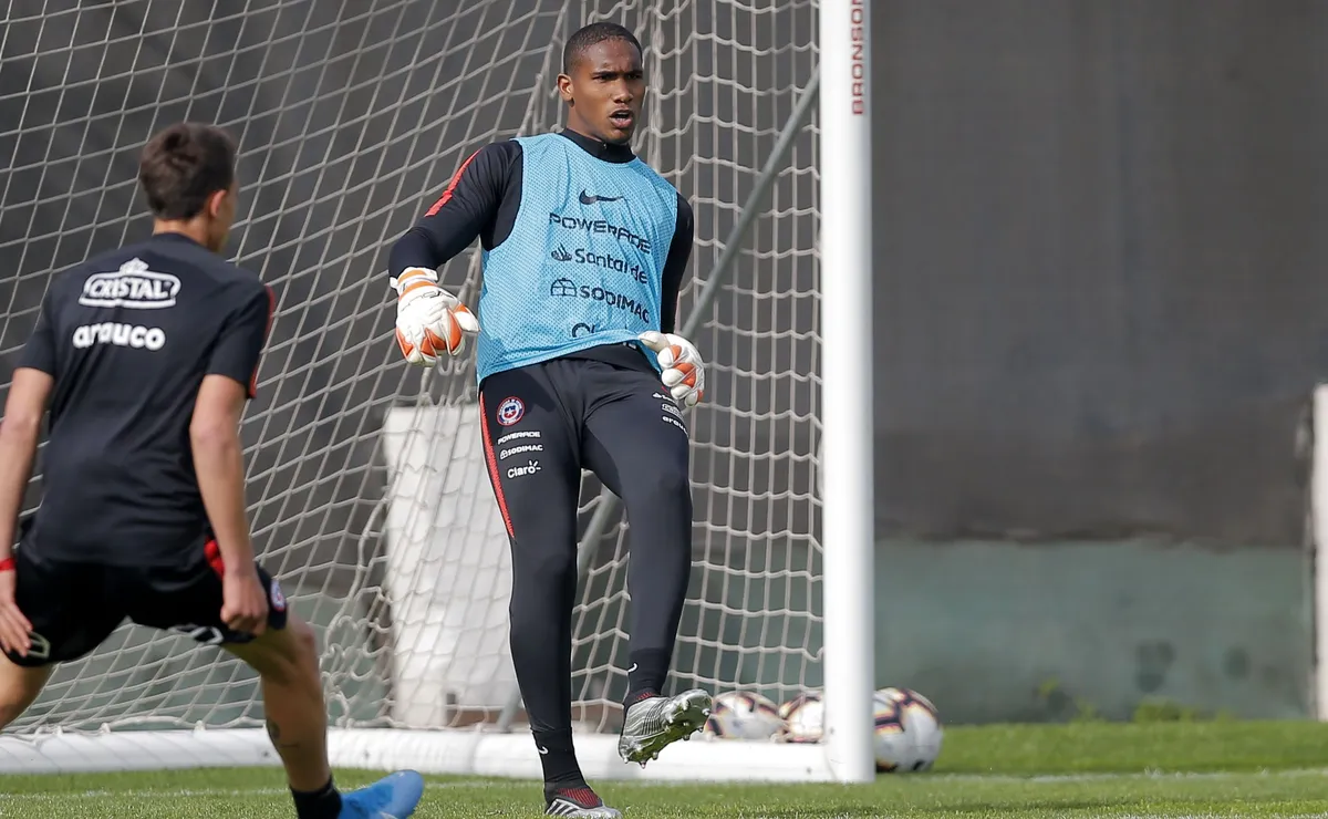Omar Carabalí en prenómina de Ecuador para Eliminatorias