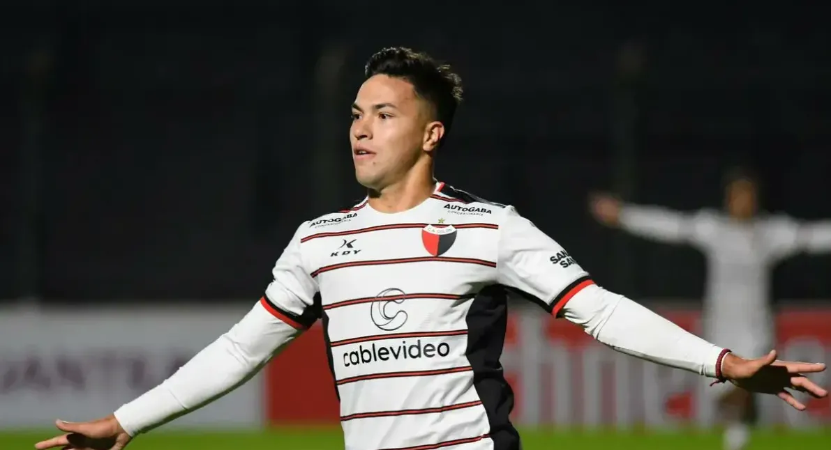 Ignacio Lago, delantero de 23 años que pertenece a Colón de Santa Fe.