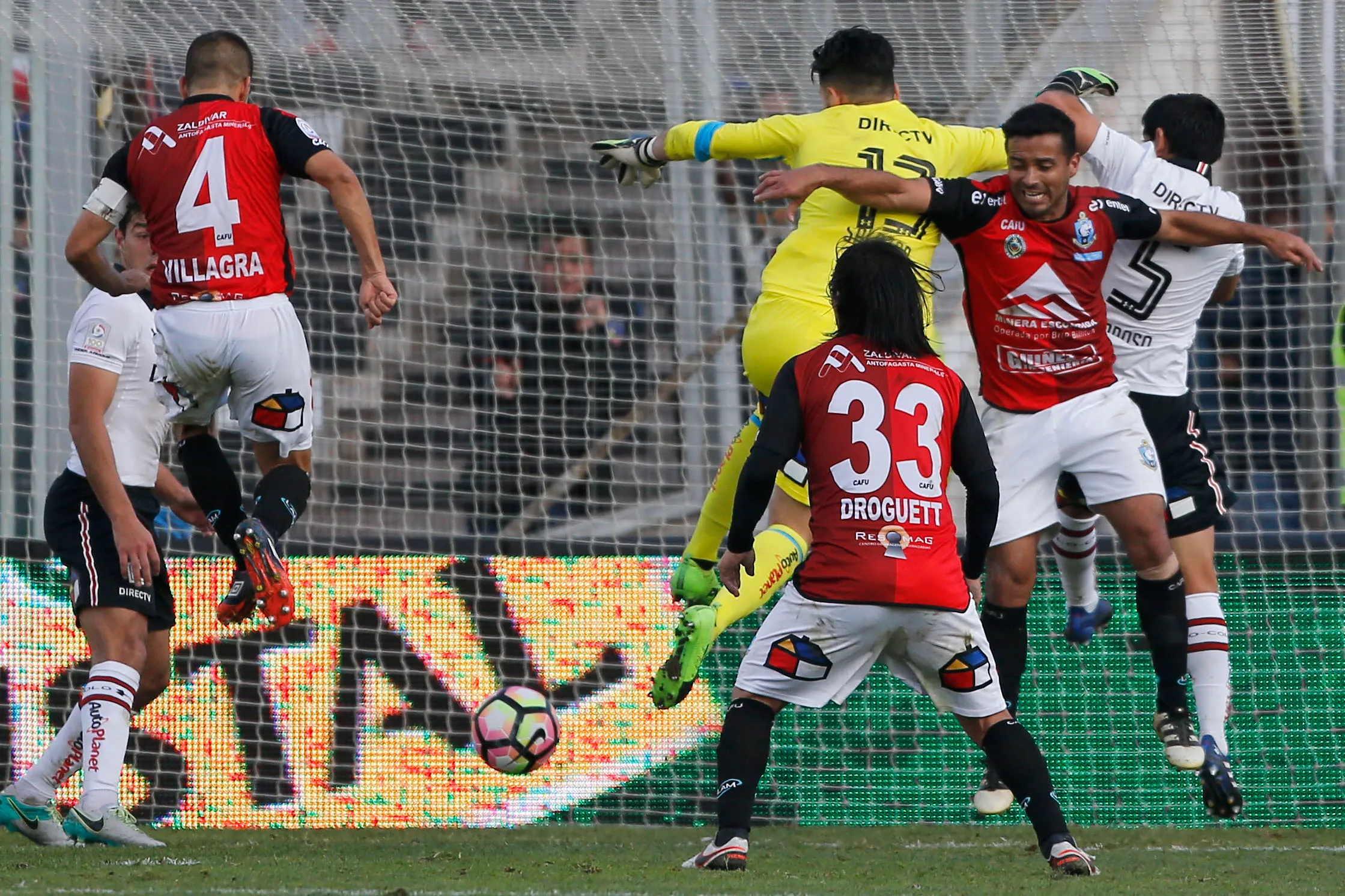 El gol de Gonzalo Villagra sepultó a Colo Colo que tenía la fiesta armada en el Monumental. Foto: Andres Pina/Photosport