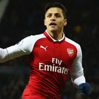 Arsenal campeón de Premier: el saludo y festejo de Alexis
