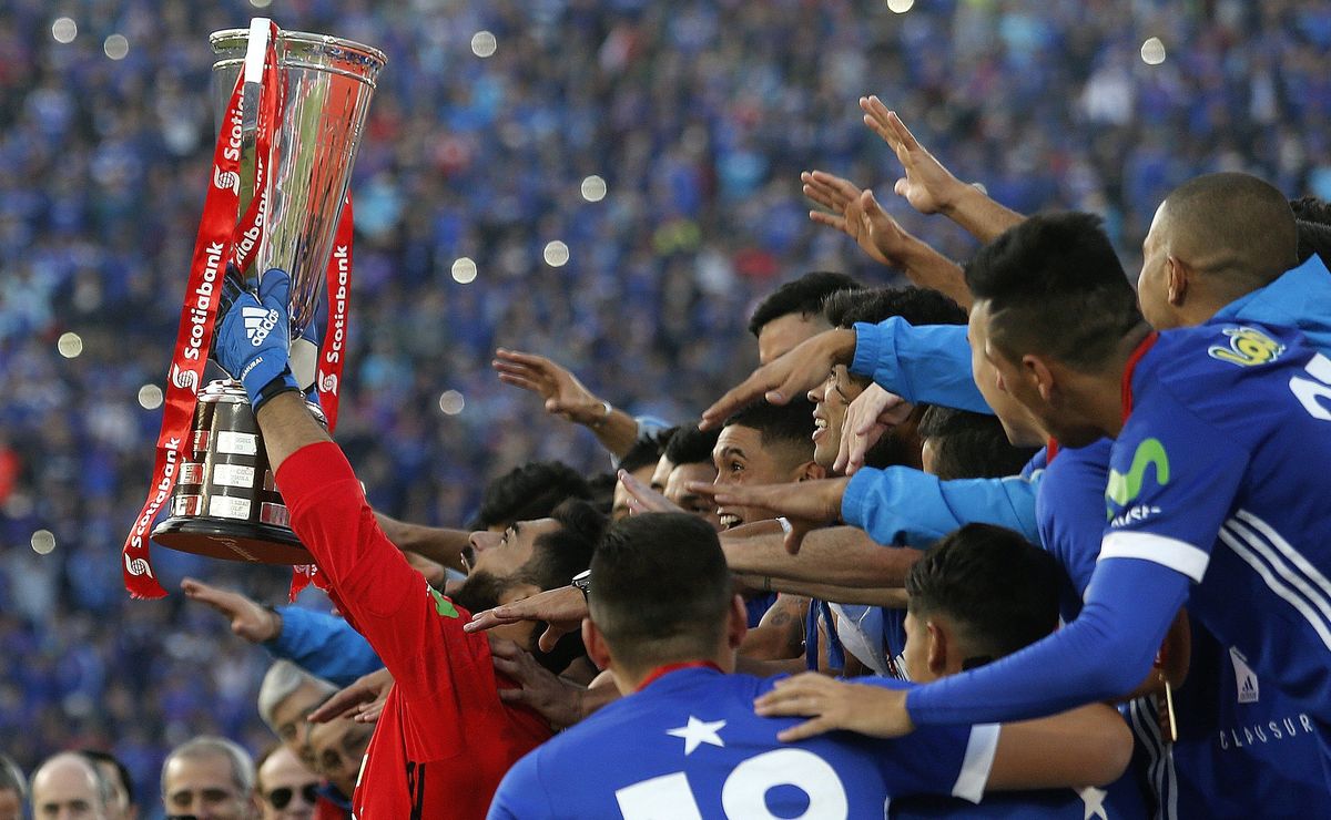“No fue una decisión fácil”: campeón con U. de Chile en 2017 anuncia su retiro del fútbol