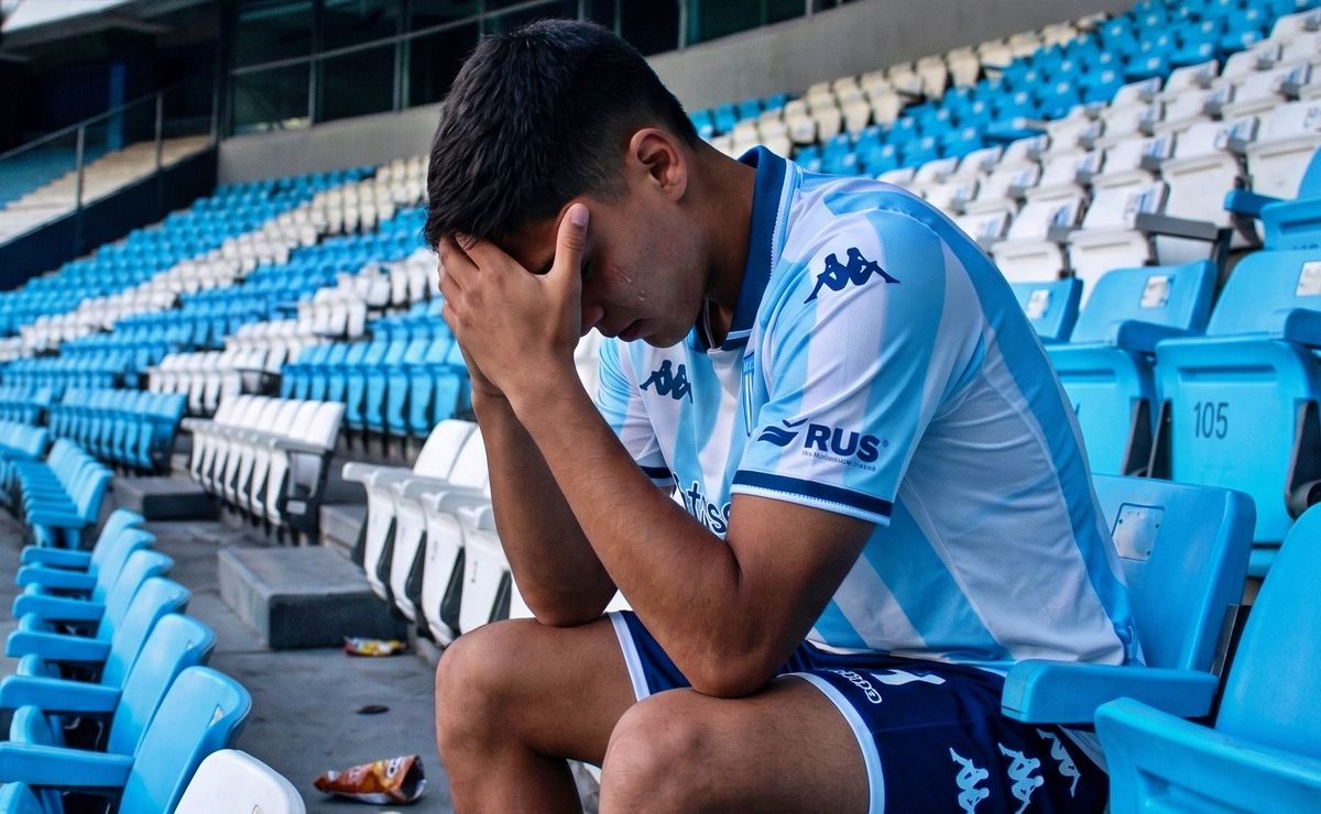 Damián Pizarro suma una nueva decepción en su carrera: Racing confirma su adiós del club