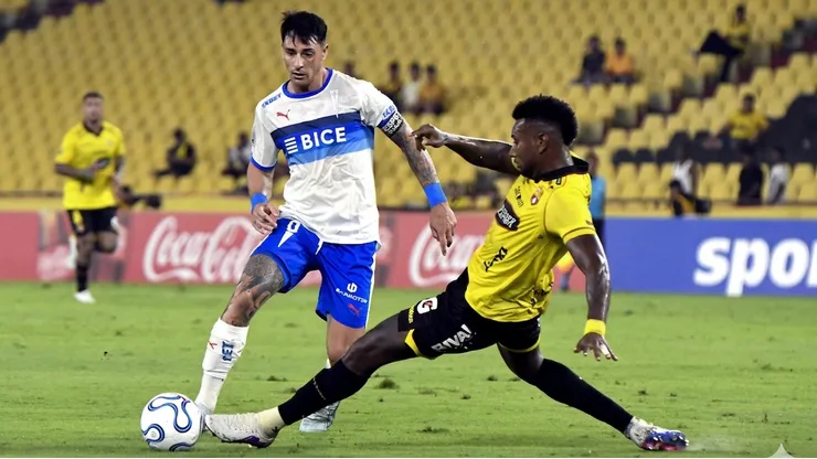 U. Católica enfrenta a Barcelona de Colombia en Copa Libertadores.