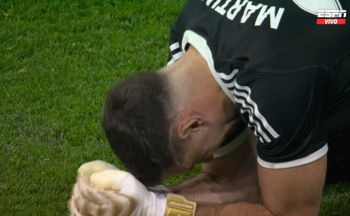 El odioso Dibu Martínez es campeón otra vez: Aston Villa gana la Europa League