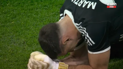 La emoción del Dibu Martínez al finalizar el partido