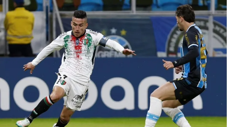 Carrasco es el capitán de Palestino ante Gremio.