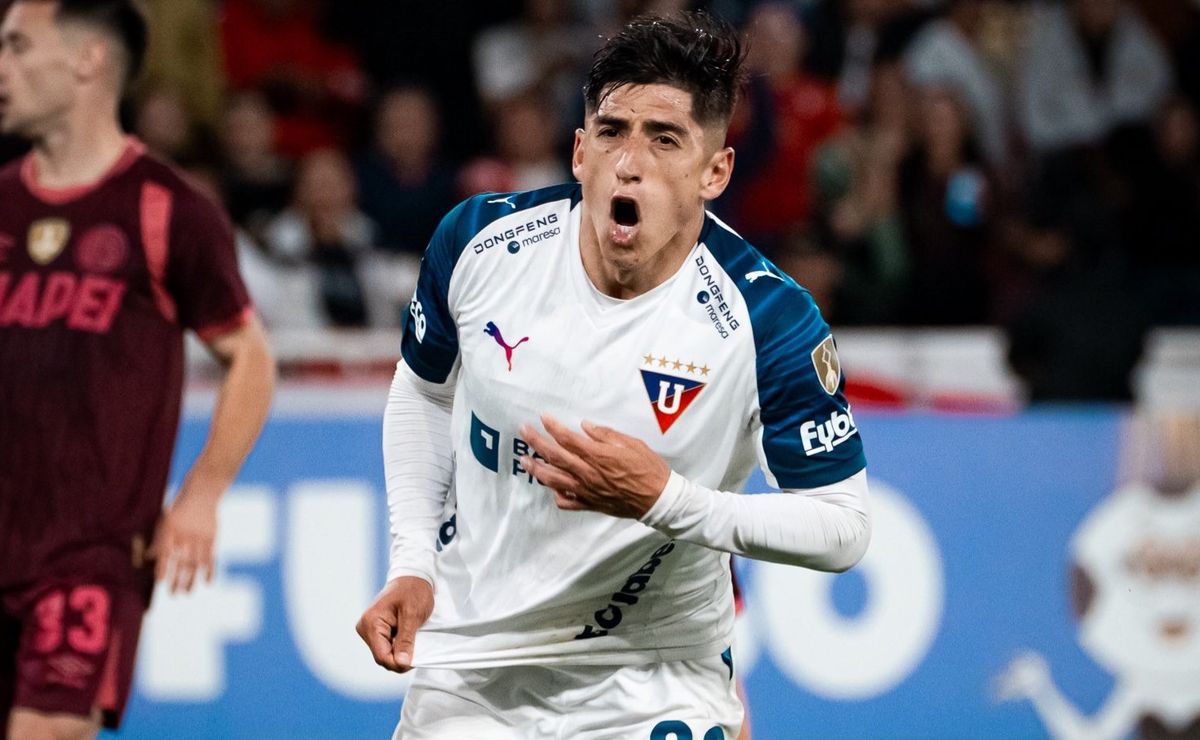 Golazo de Fernando Cornejo en Libertadores deja a Liga de Quito a un paso de octavos de final