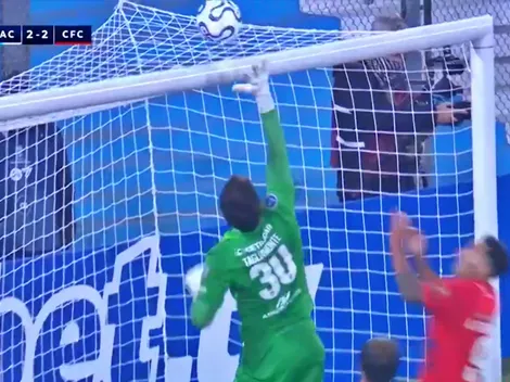 Más de 530 mil visualizaciones: Insólito blooper en la Sudamericana