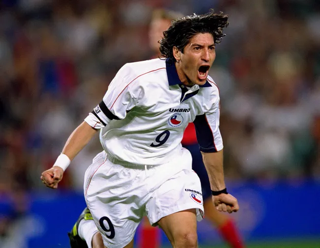Zamorano es una de las leyendas de la Selección Chilena/Allsport