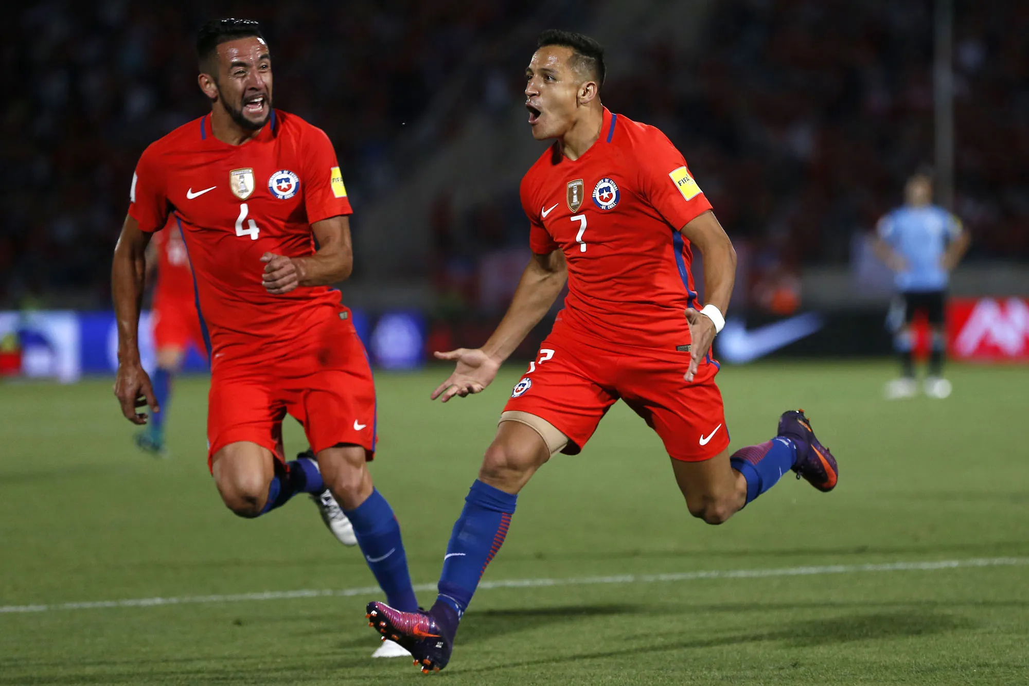 Chile estuvo entre las tres mejores selecciones de Mundo hace 10 años, hoy ronda el peor lugar desde entonces.