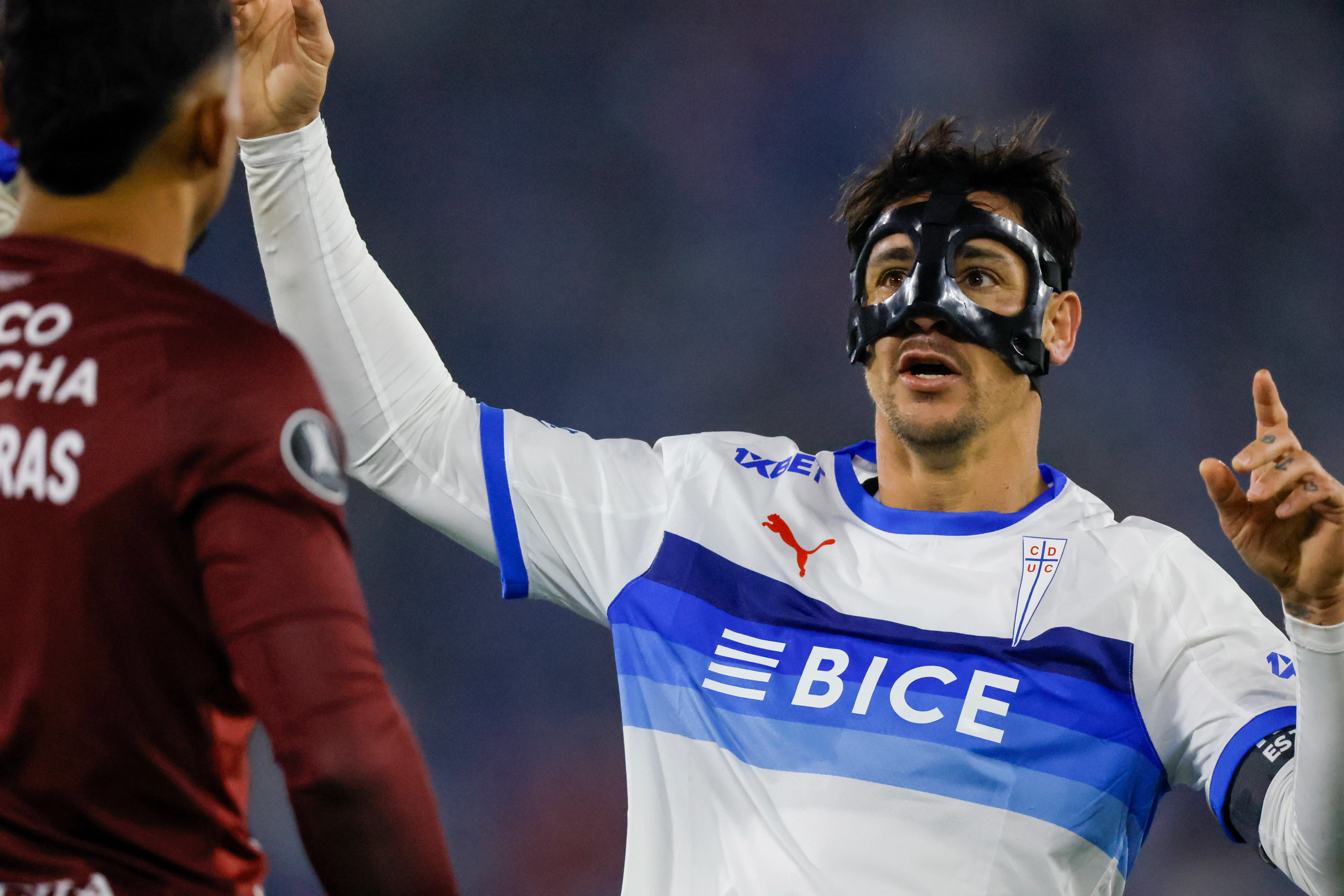 Zampedri no se guardó mucho en el festejo del 2-0. (Andres Pina/Photosport).